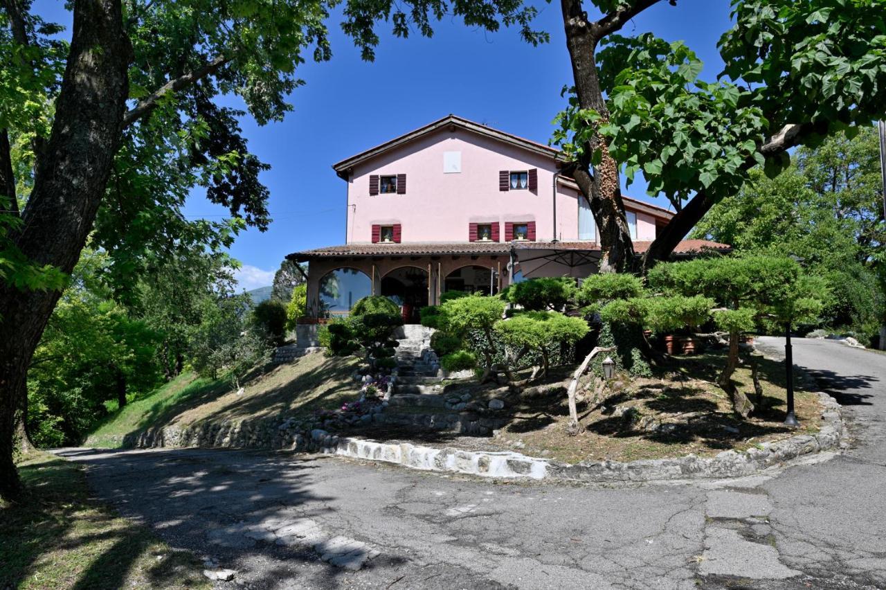 B&B Four Winds Follina Exteriör bild