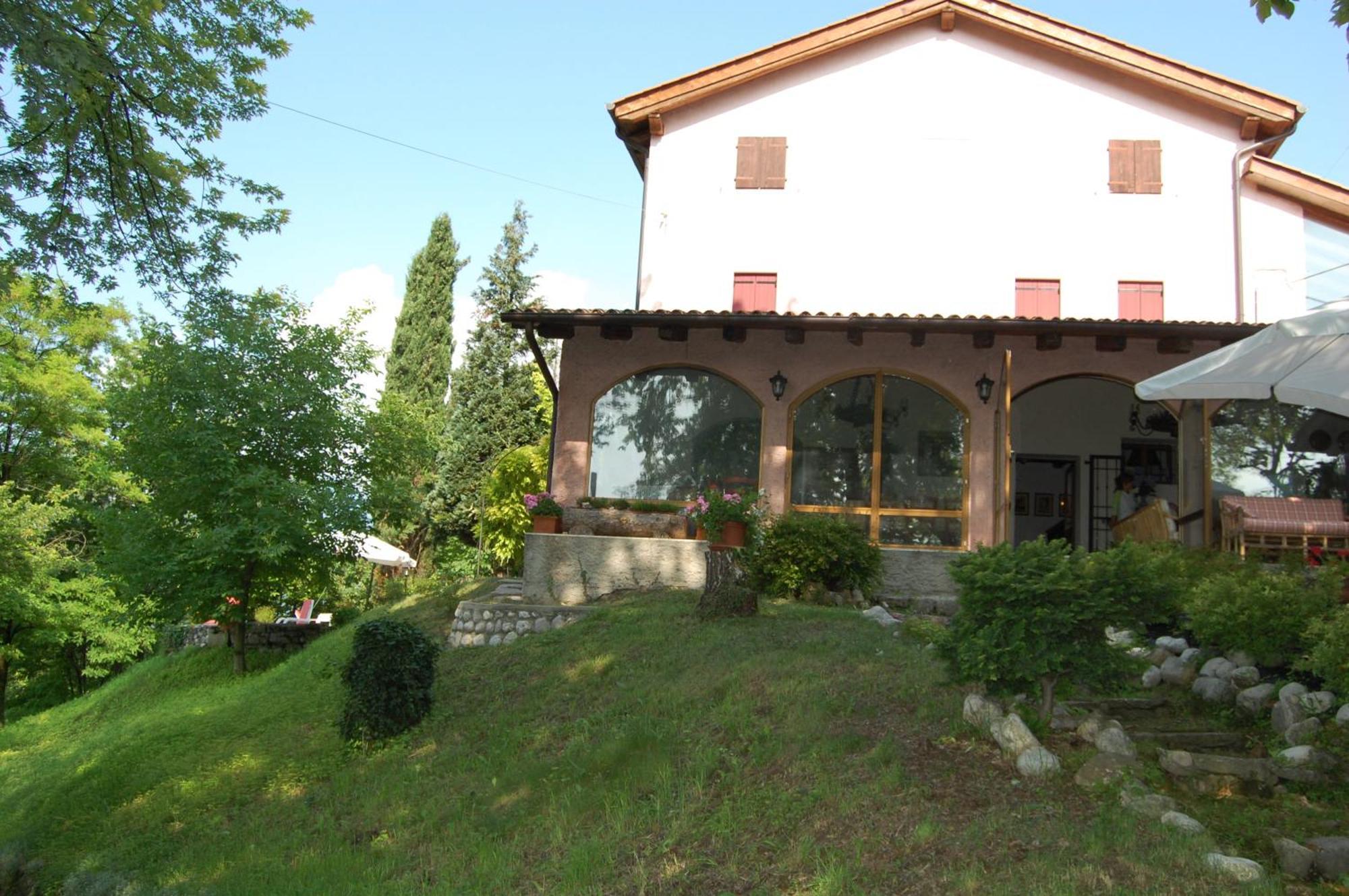 B&B Four Winds Follina Exteriör bild